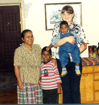 Помню, когда в первый раз увидела 9-месячного Даниила. Тогда я мысленно сравнила малыша с обезьянкой. Маленький, черненький, очень смешной. Когда я выходила с малышом гулять – многие прохожие с удивлением смотрели то на меня, то на малыша. Это забавляло. Хотя такая «диковинка», как русская мама с ребенком другого цвета кожи, в Москве давно уже не редкость