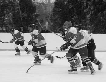 Первая игра состоялась на «КрамГлобалАрене» в воскресенье, 23-го января