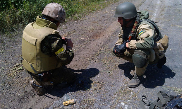 Сапёров Славянска ОБСЕ одело в новую экипировку 2