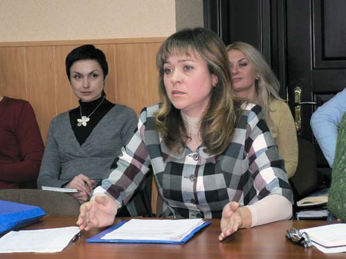 «В Украине есть спортивные центры, где инвалид может не только заниматься спортом, но и полностью чувствовать себя самостоятельным – начиная от раздевалки и заканчивая спортивными залами», - говорит Оксана Черникова