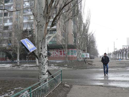 Здесь, на перекрестке улиц 19-го Партсъезда и Парковой,  тоже побывал Алеша...