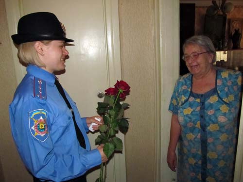 Анна Зацеркняная поздравила ветерана Великой Отечественной войны Бурцеву Татьяну Григорьевну
