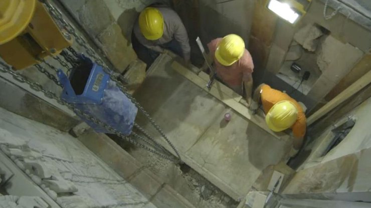 arheologi-snjali-plitu-s-mogily-iisusa-hrista rect 90309ac8c30915904f533fe5fcae4638