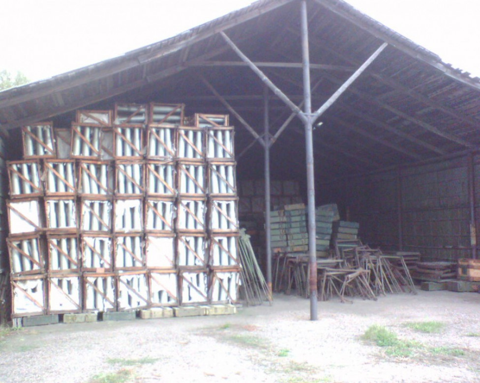 3517 900-33hfrhugif00hxkg9ybwn4