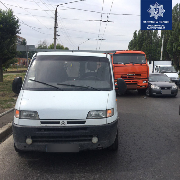 00hjih56
