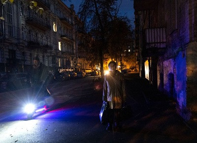 a220db06-b330bf39b33ebbefcc9b75bb8724c372